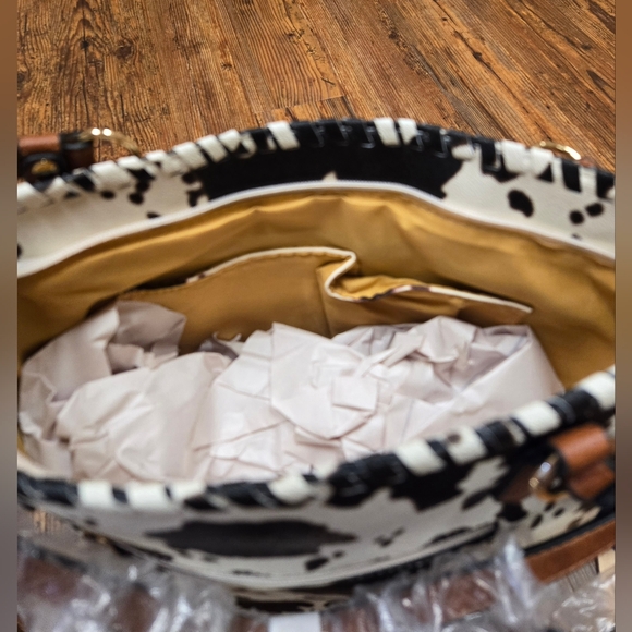 cowprint handbag nwt62$ DS Bags textured beautiful western boho cute farm - Picture 12 of 16